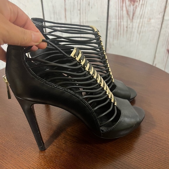 VINCE CAMUTO REESE black nappa leather gladiator high 4” sandals ins Size 7 NIB - Picture 4 of 16